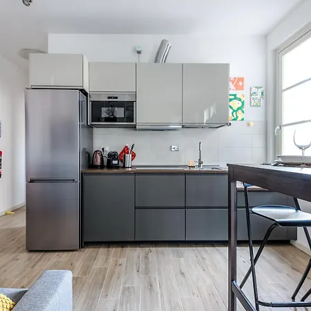 Apartment Hostly-giugio's House-lungarni And Town Center