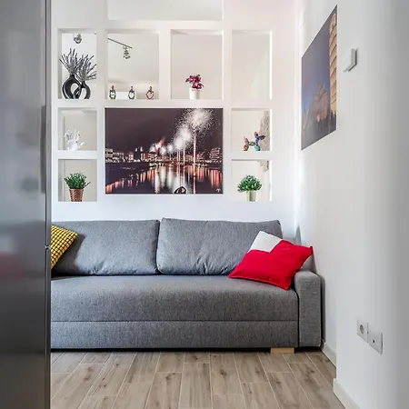 Apartamento Hostly-giugio's House-lungarni And Town Center Pisa